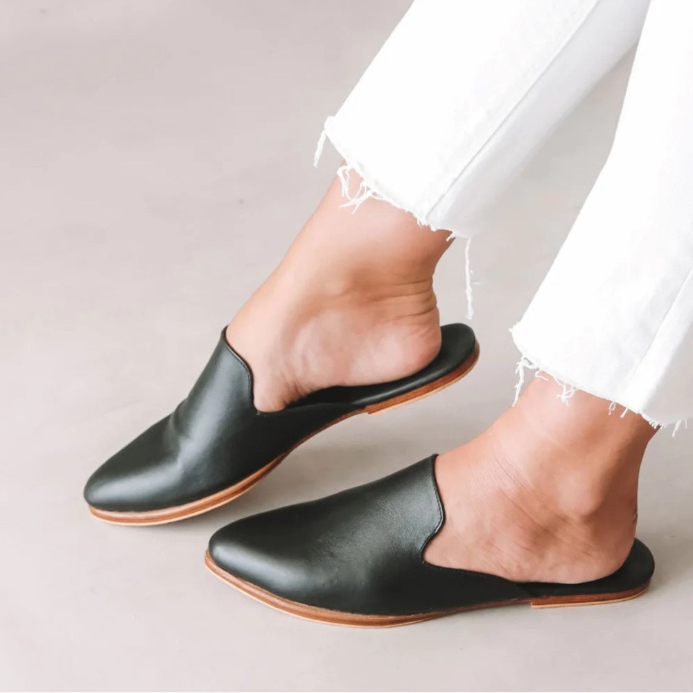 New Liberte Leather The Modern Slip On Mule In Black